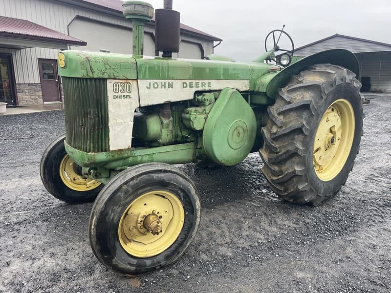 null John Deere 830