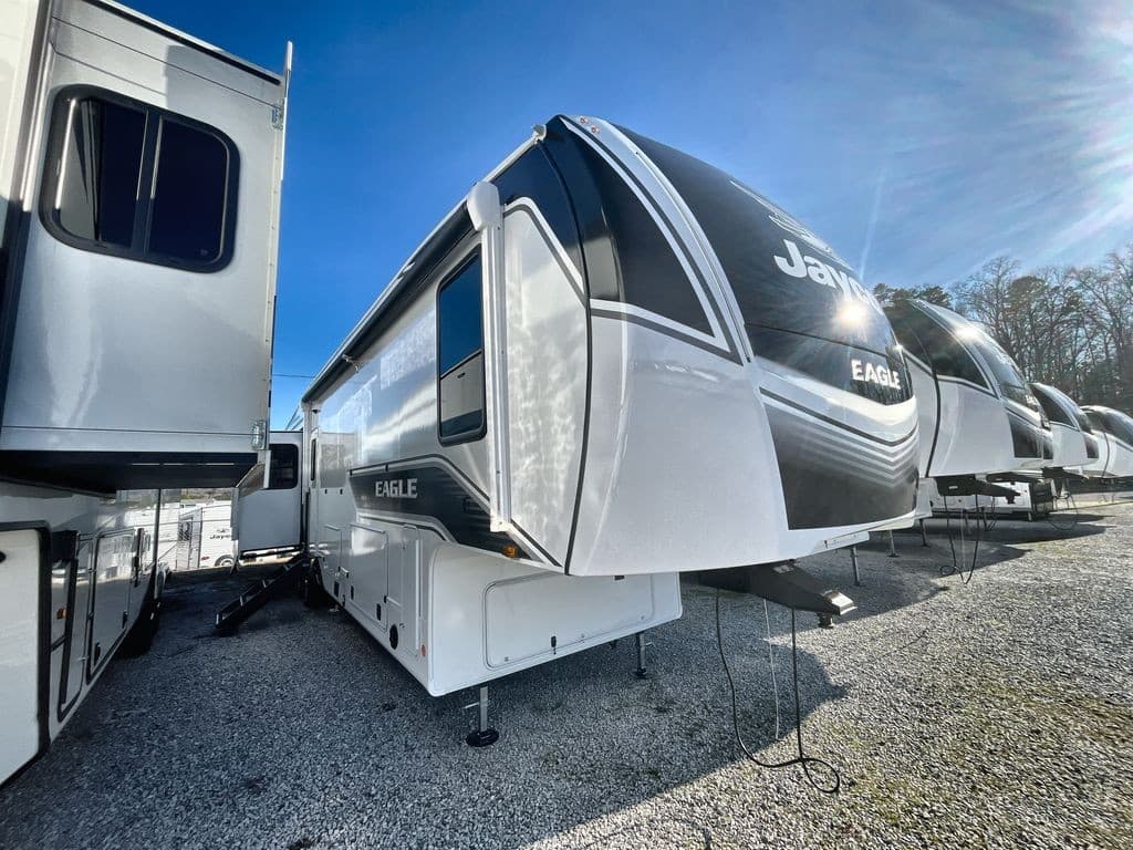 2025 Jayco Eagle Fifth Wheel