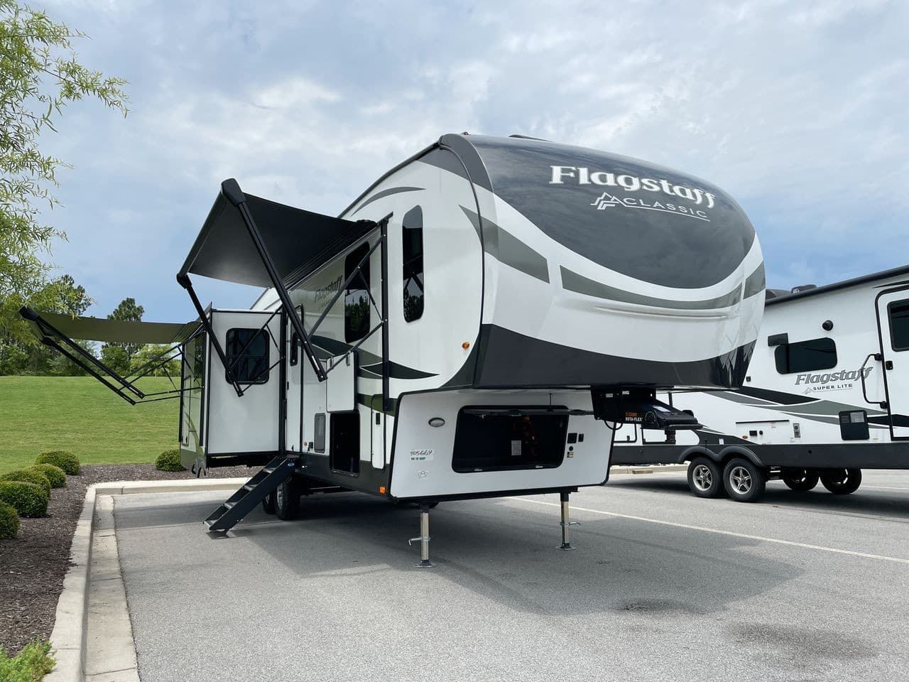 2024 Forest River Flagstaff Classic FW