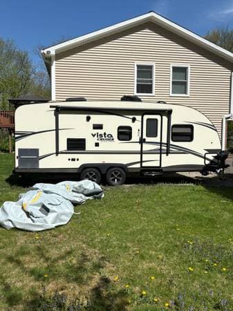 2019 Gulf Stream Vista Cruiser 23BHS