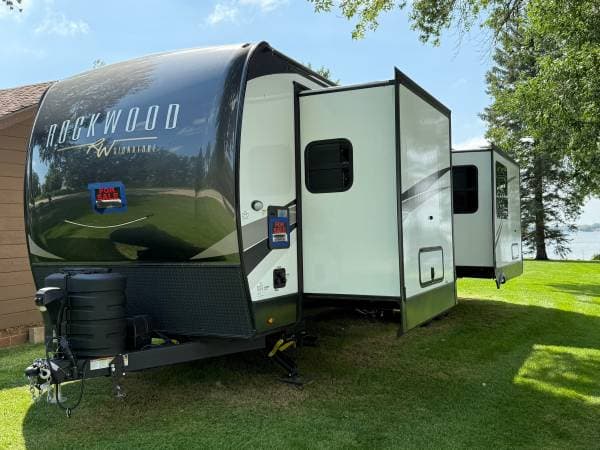 2024 Unknown Rockwood 8332SB 36’ Signature