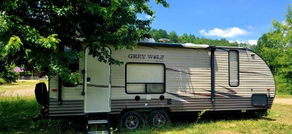 null null Cherokee Grey Wolf