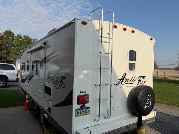 2016 Unknown Northwood Arctic Fox 25R