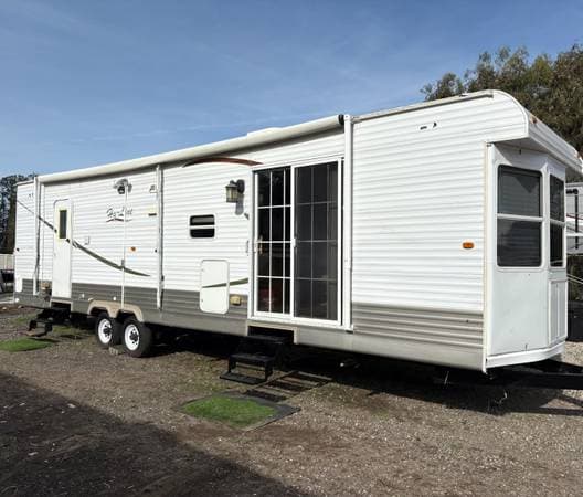 2008 Unknown HY-LINE  36FT