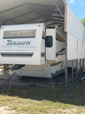 2005 Unknown Triumph 40’