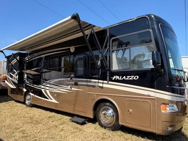 2014 Unknown Palazzo diesel pusher 2 slides