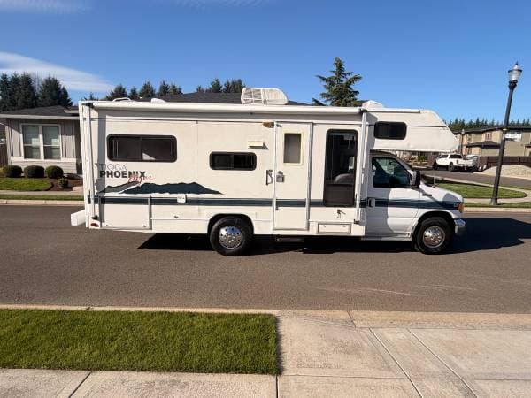 1998 Fleetwood TIOGA Phoenix