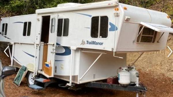 null null Trail Manor