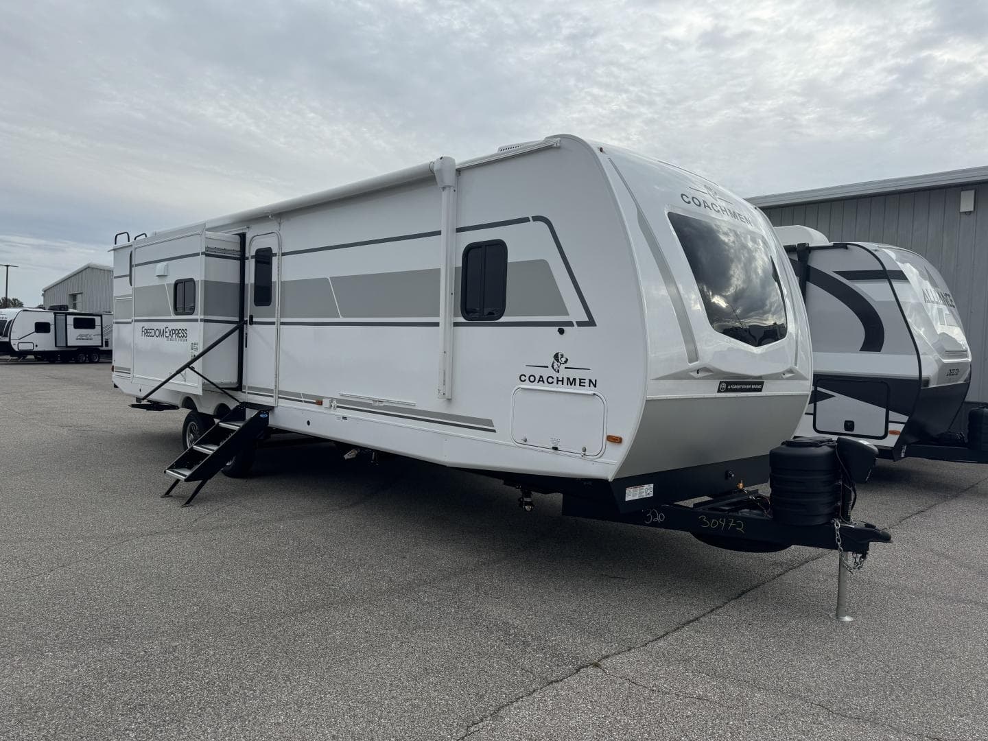 2025 Coachmen FREEDOM EXPRESS 320BHDS
