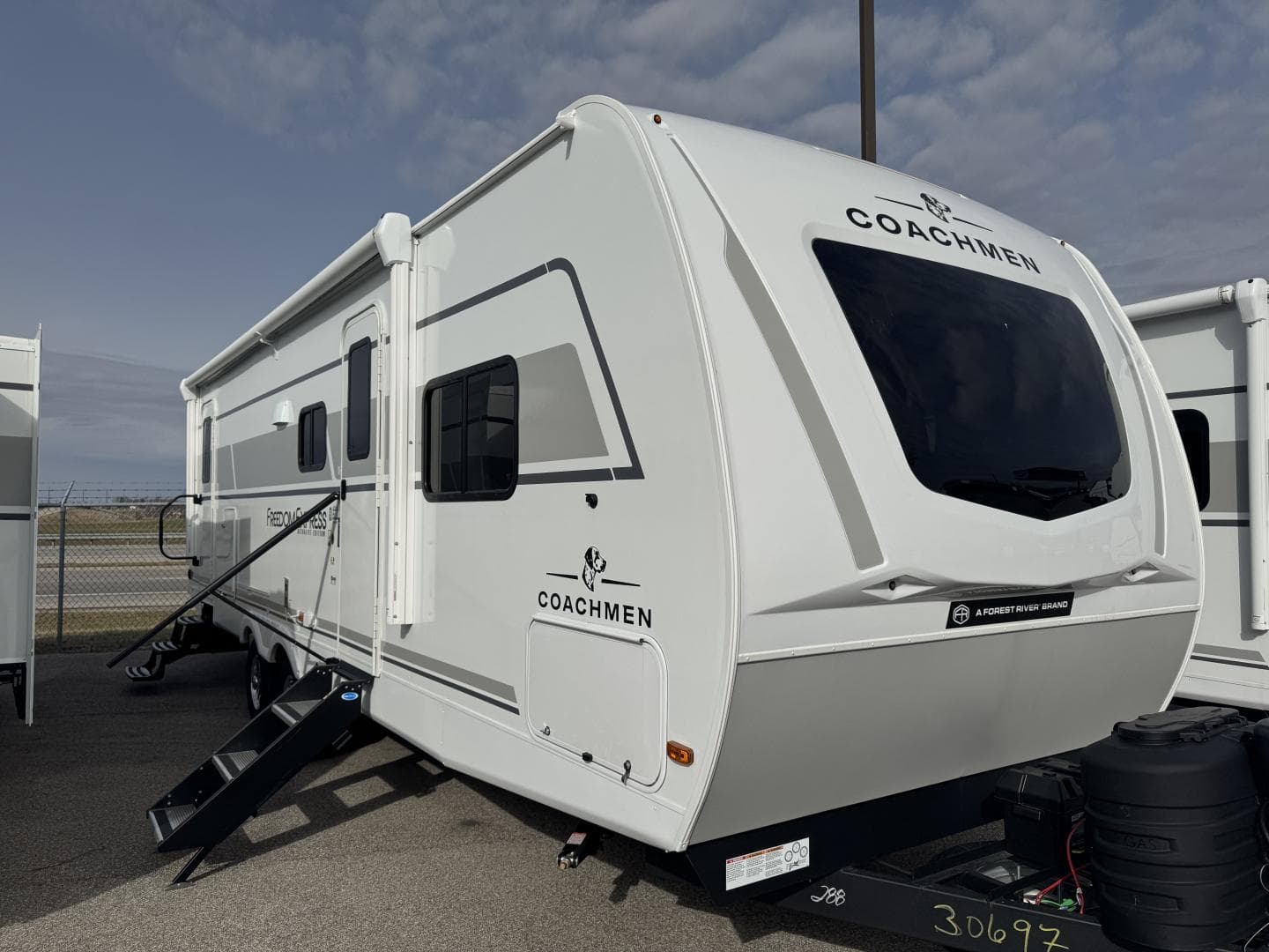 2025 Coachmen FREEDOM EXPRESS 288BHDS