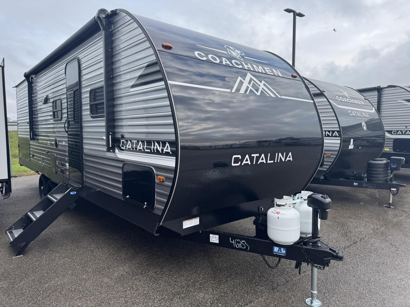 2025 Coachmen CATALINA SUMMIT 261BHS