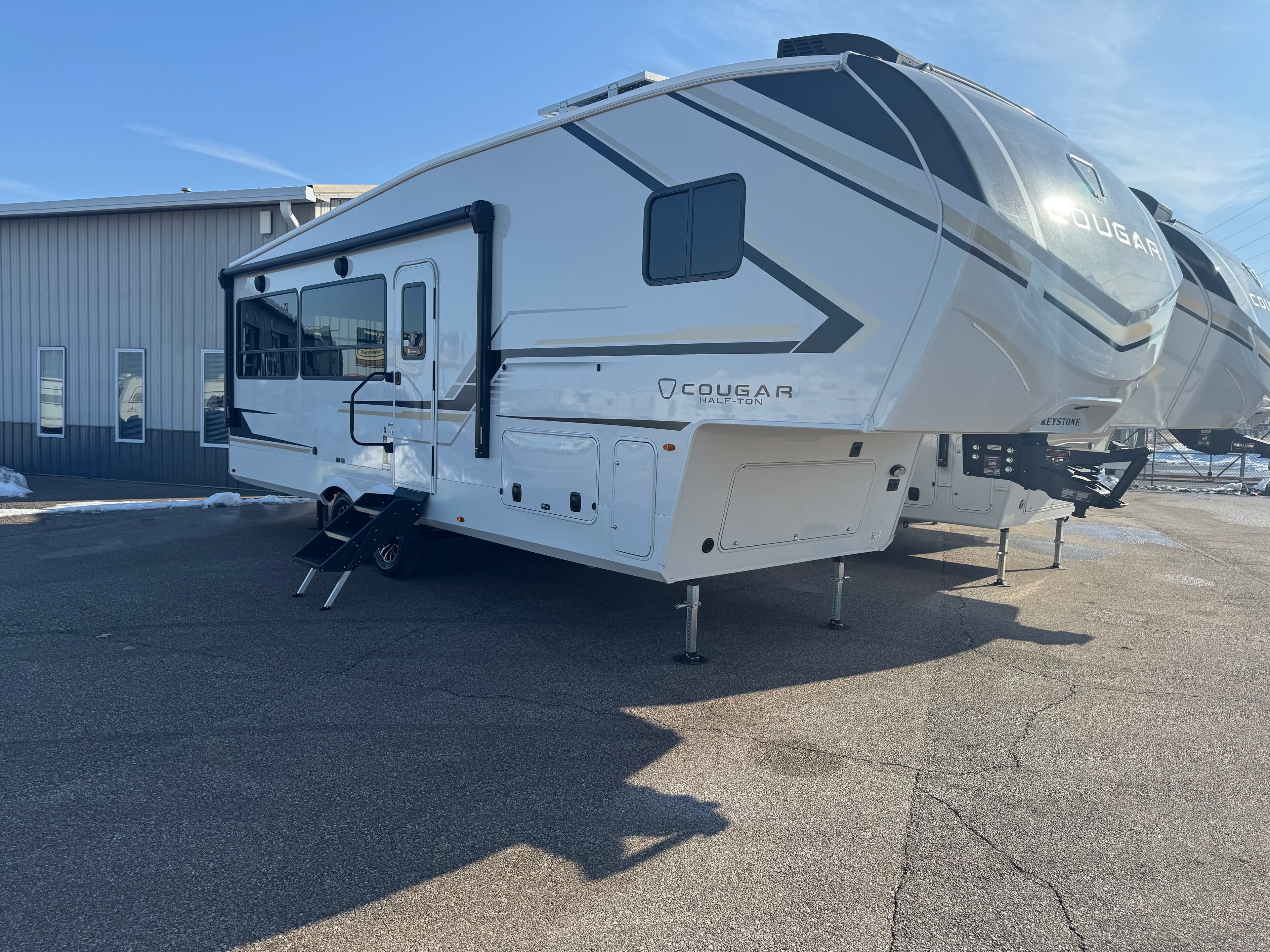 2026 Keystone COUGAR HALF-TON 26RES