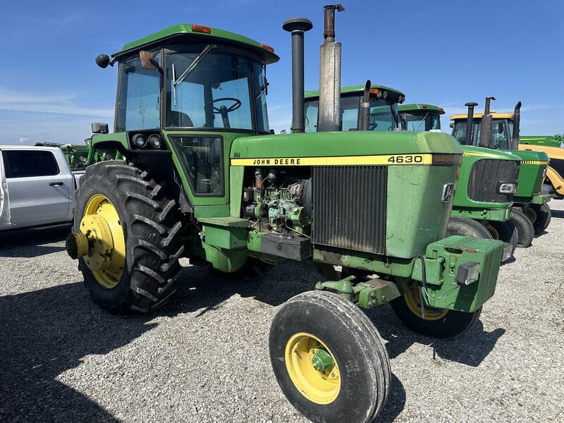 null John Deere 4630