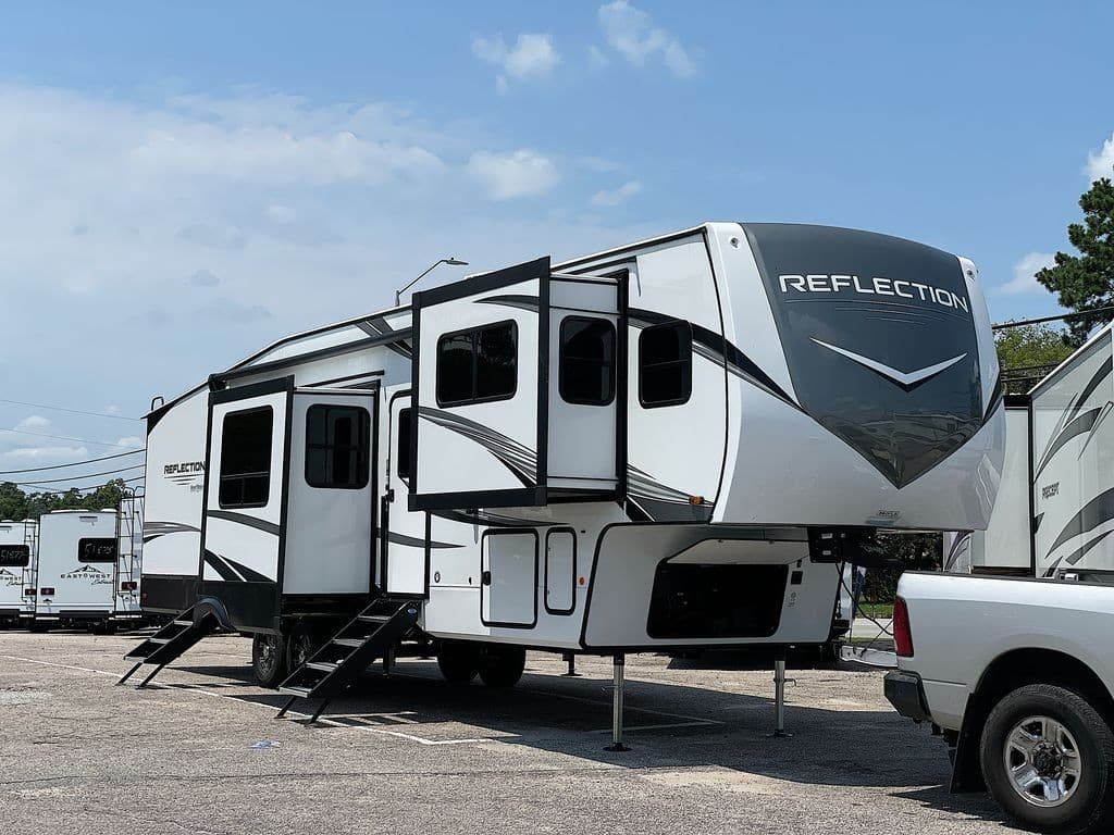 2025 Grand Design Reflection Fifth Wheel