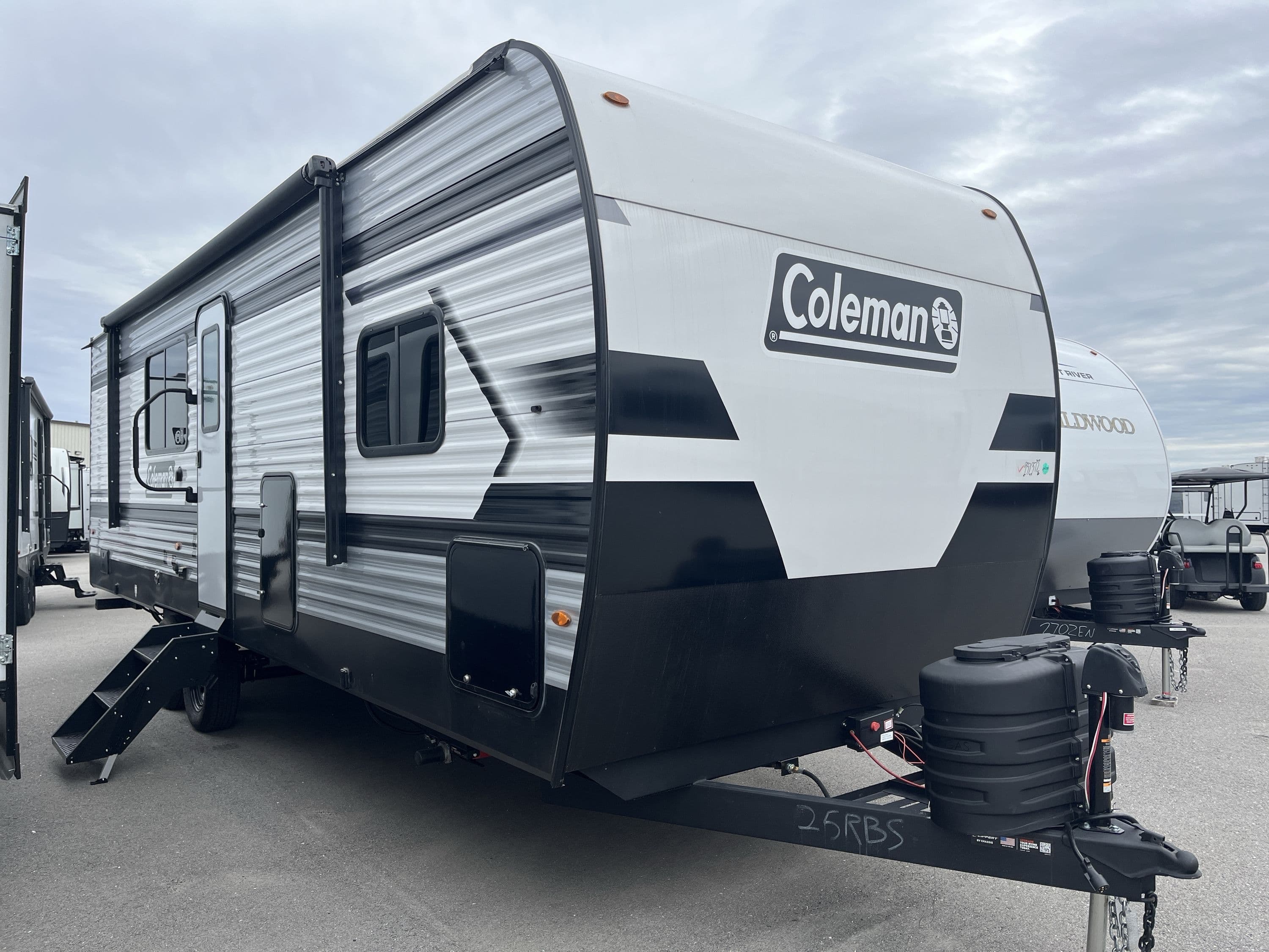 2026 Keystone Coleman Lantern 25Rbs