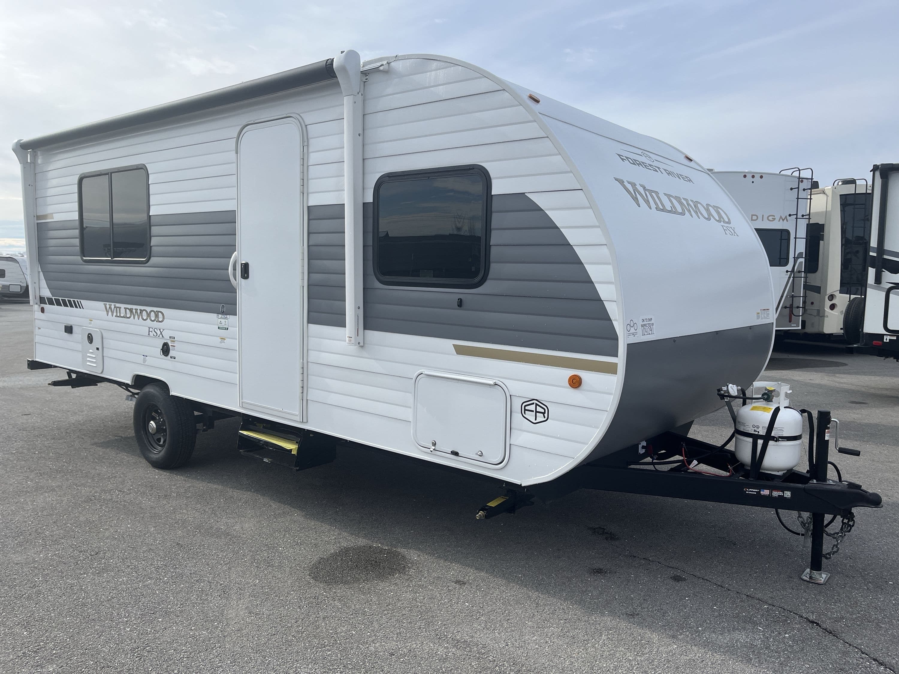 2026 Forest River Wildwood Fsx 177Ice