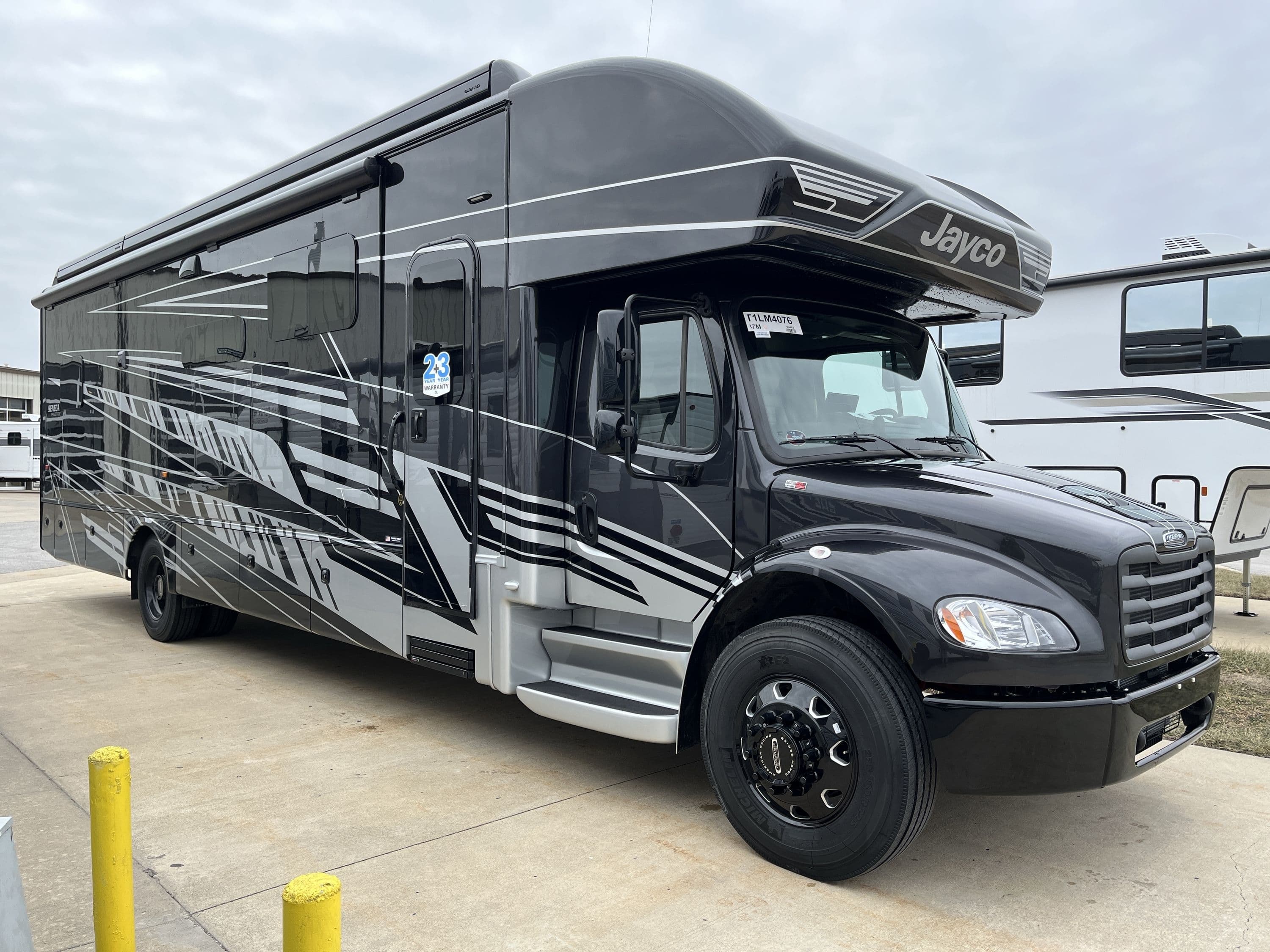 2026 Jayco Seneca Prestige 37M