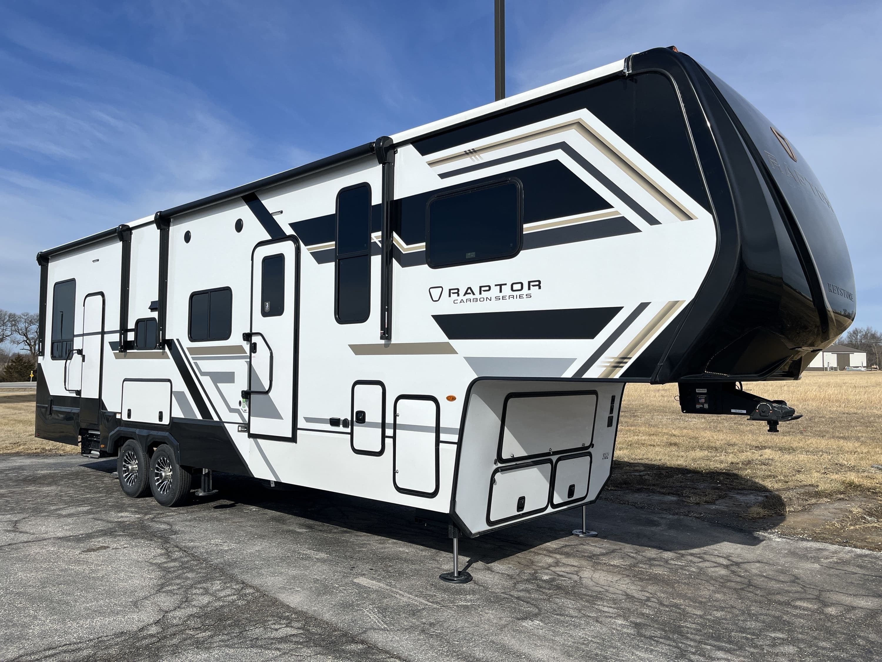 2026 Keystone Carbon 338