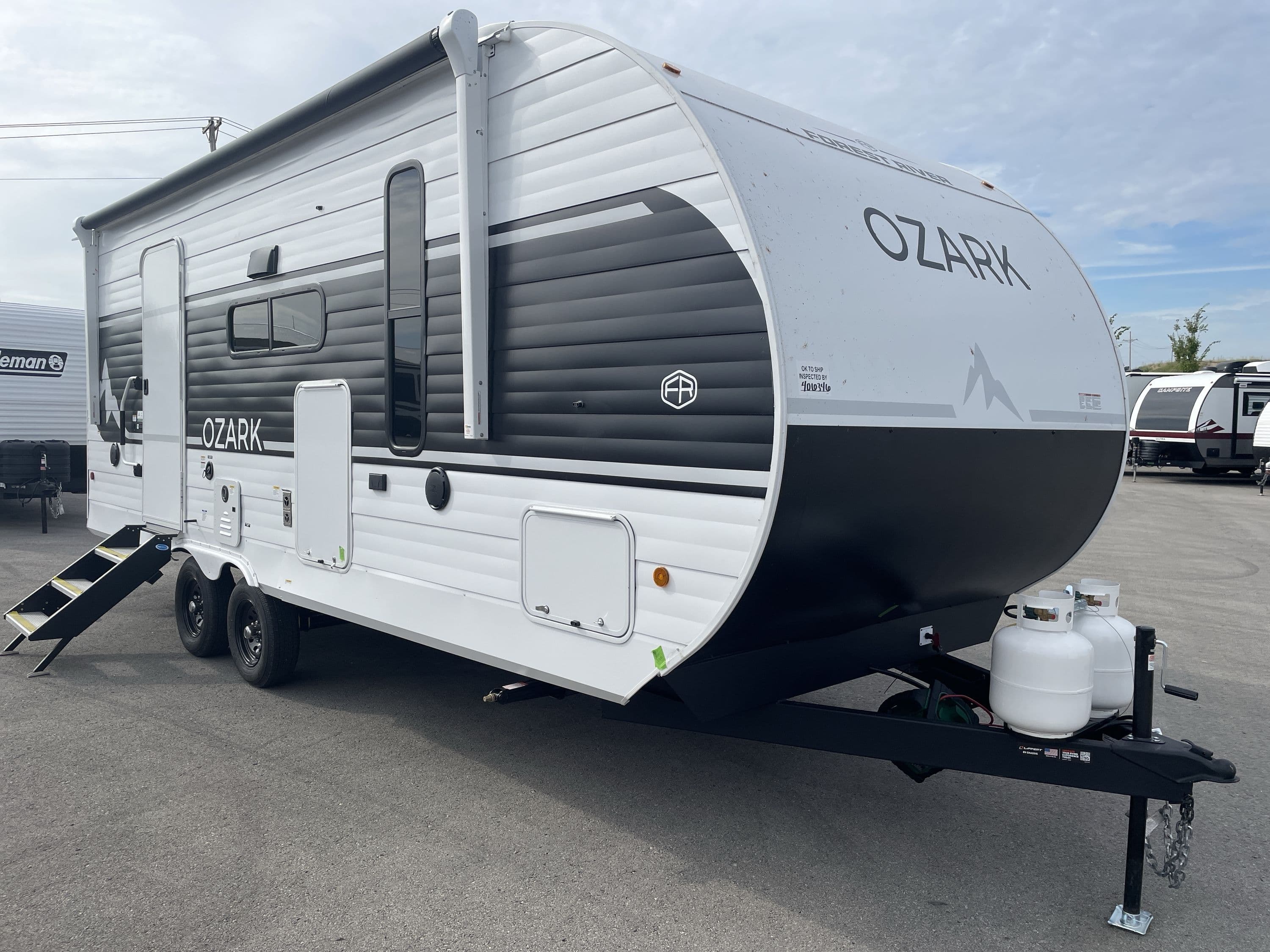 2026 Forest River Ozark 2430Rbk