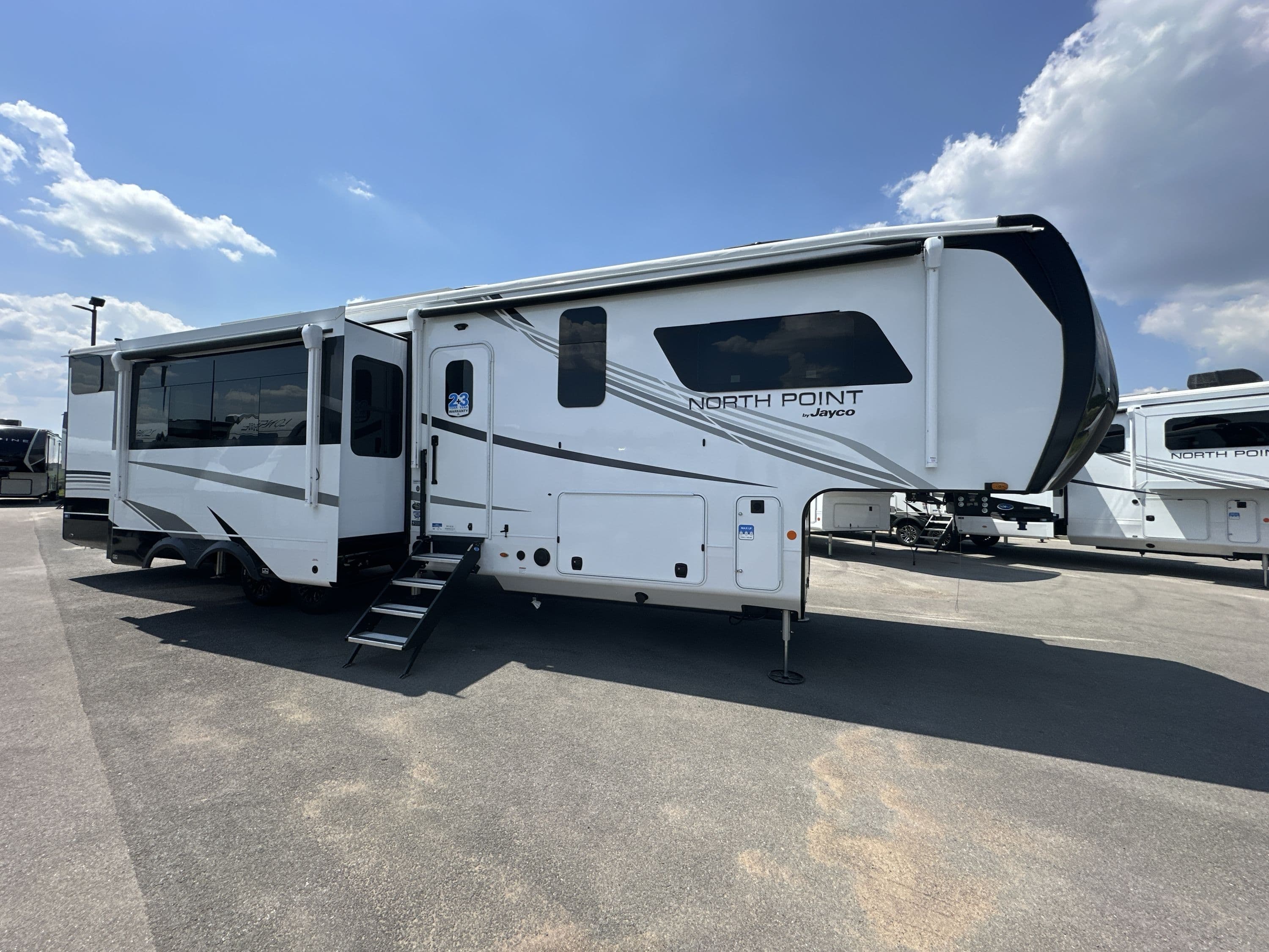 2026 Jayco North Point 390Ckds