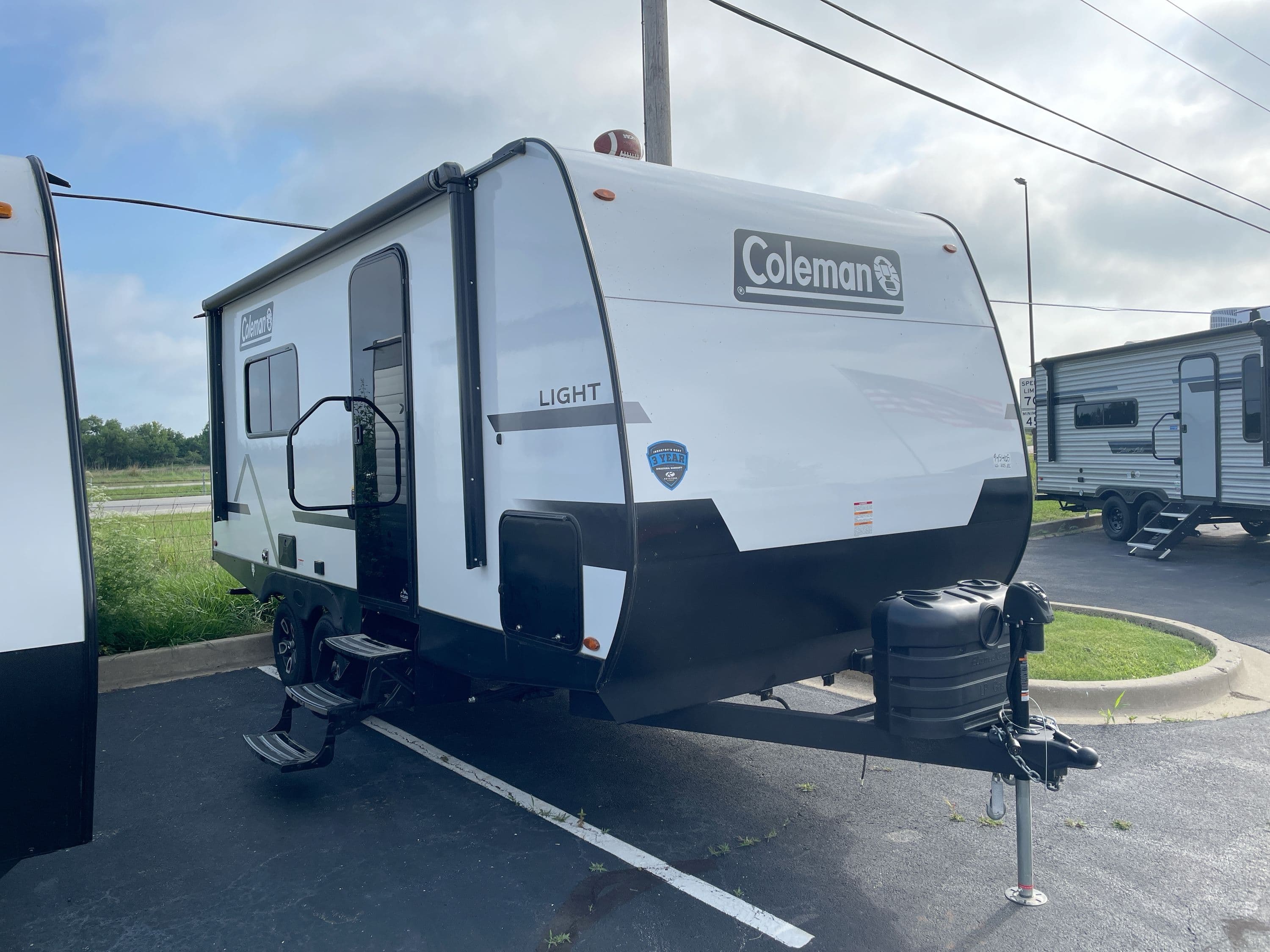 2025 Keystone Coleman Light 18Rx