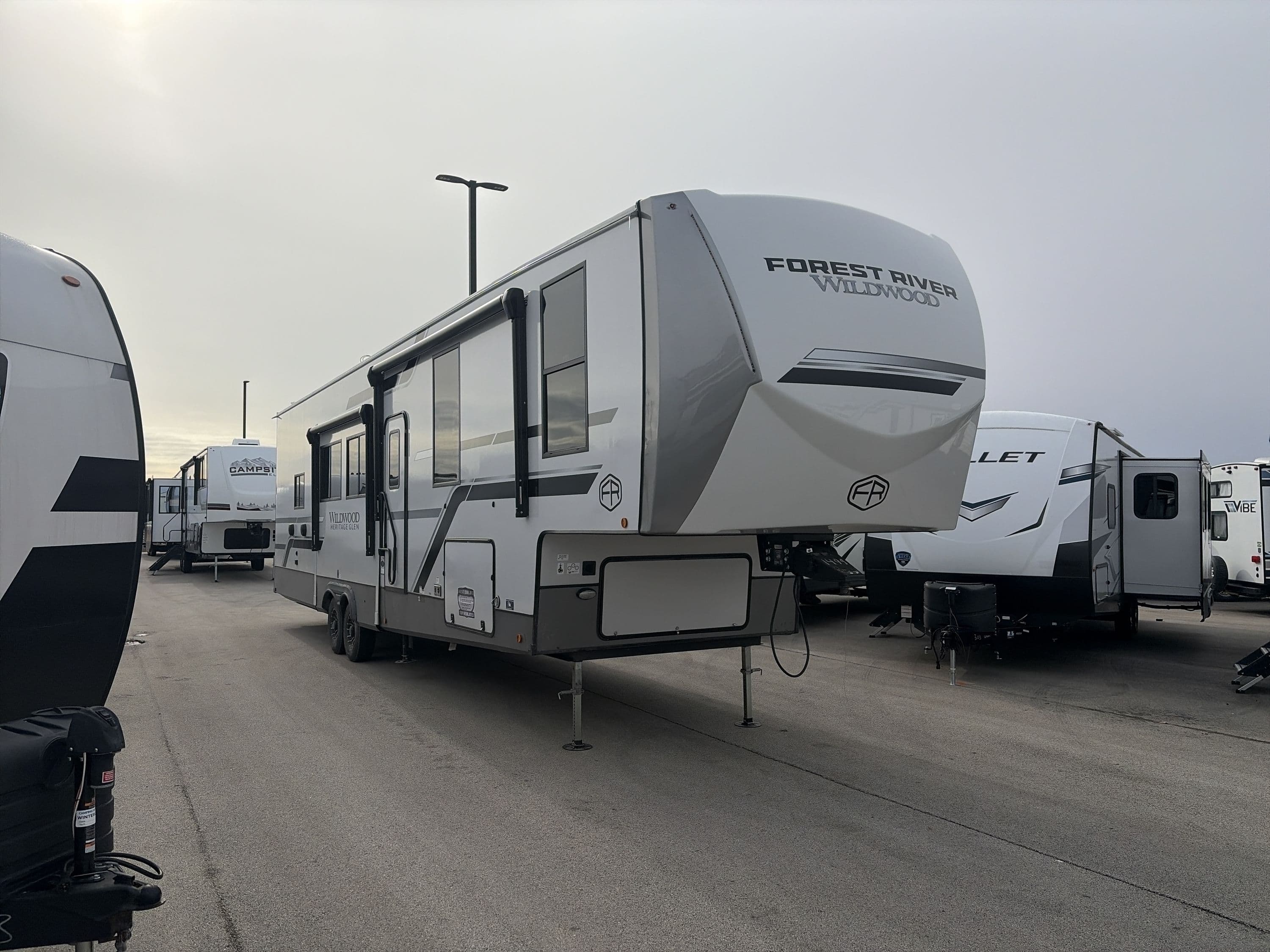 2026 Forest River Wildwood Heritage Glen 376Fam