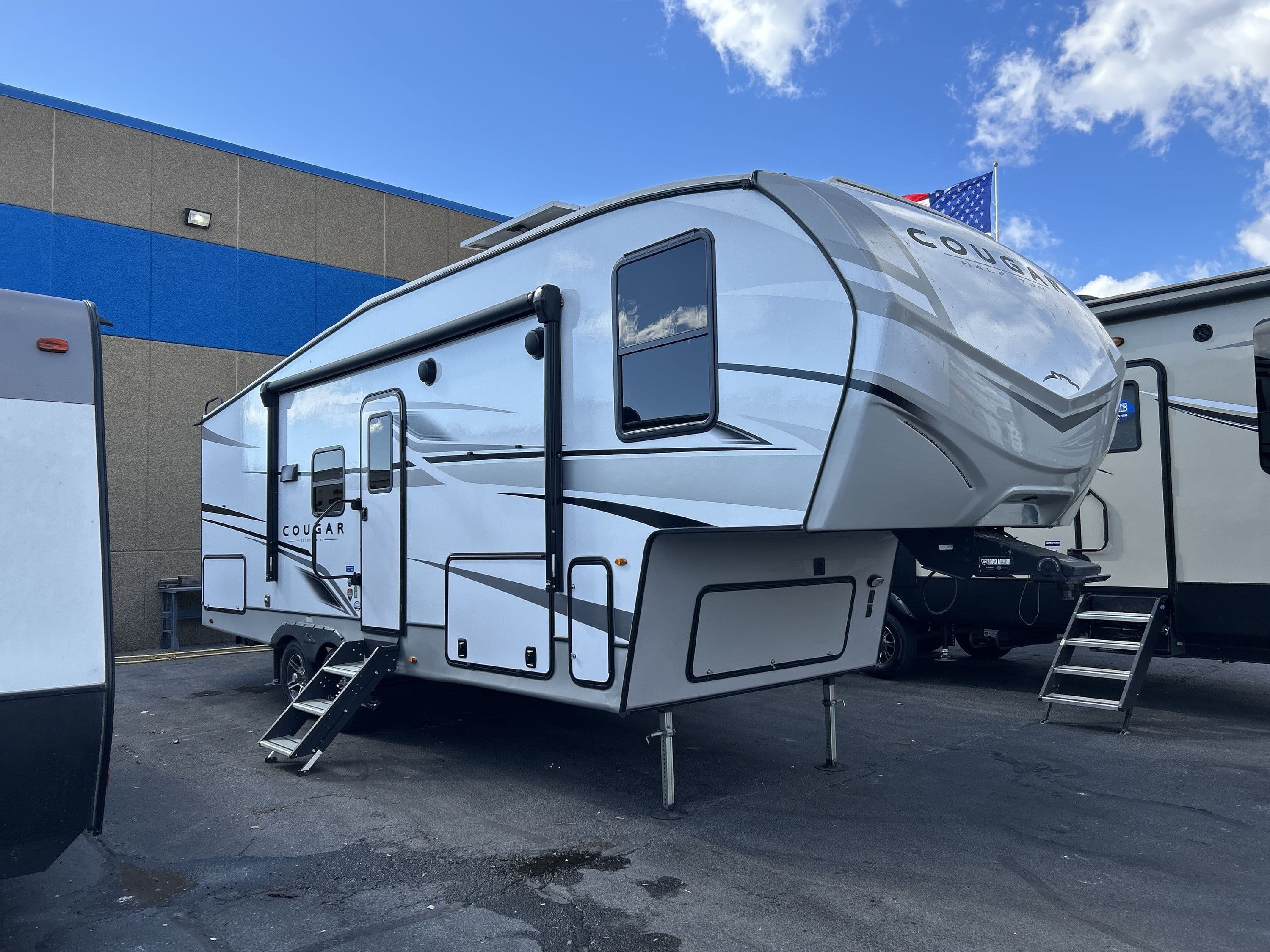 2023 Keystone Cougar 25Res