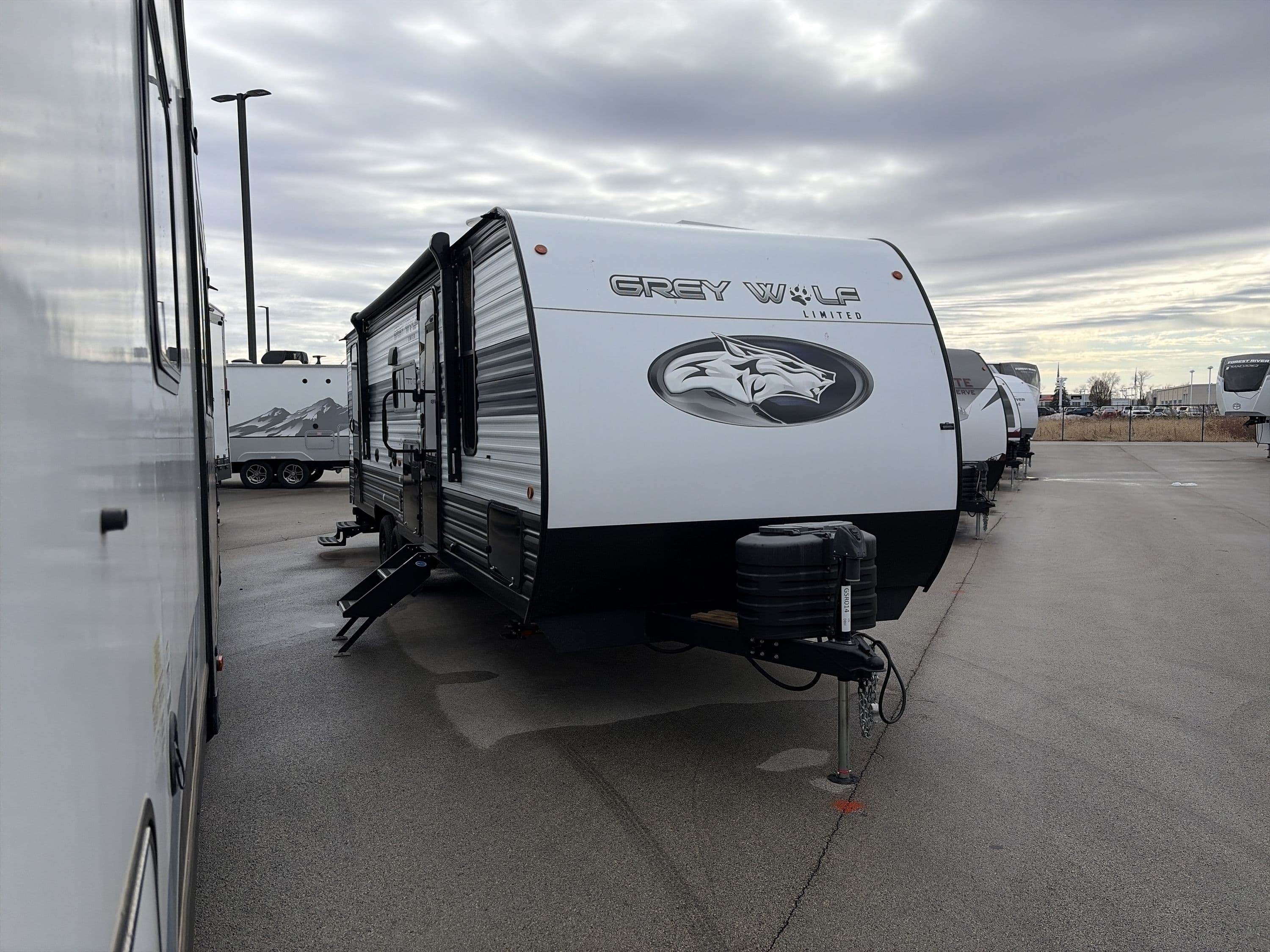 2024 Forest River Grey Wolf 26Dbh β photo 1