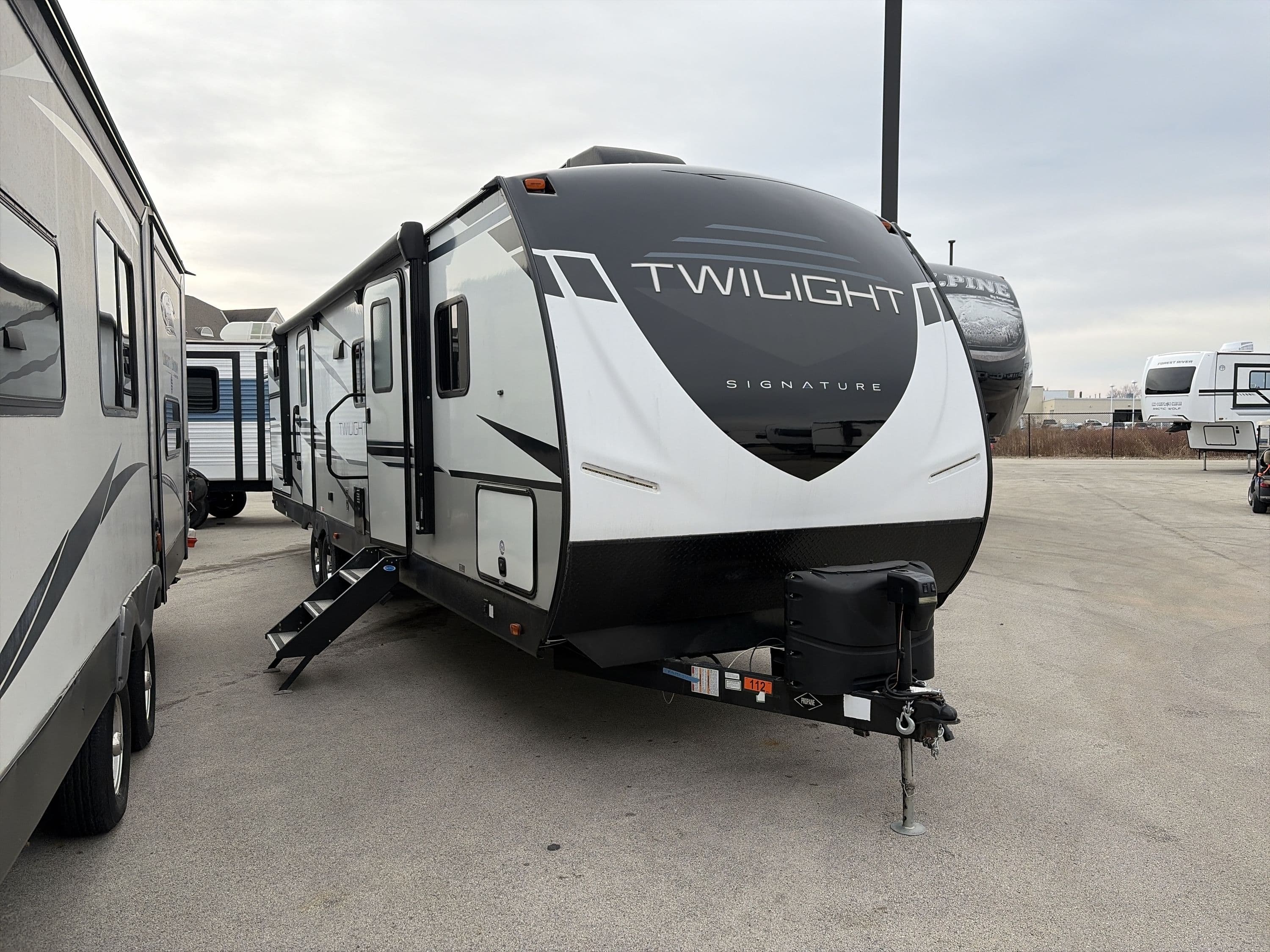 2022 Cruiser Rv Twilight Signature 3300