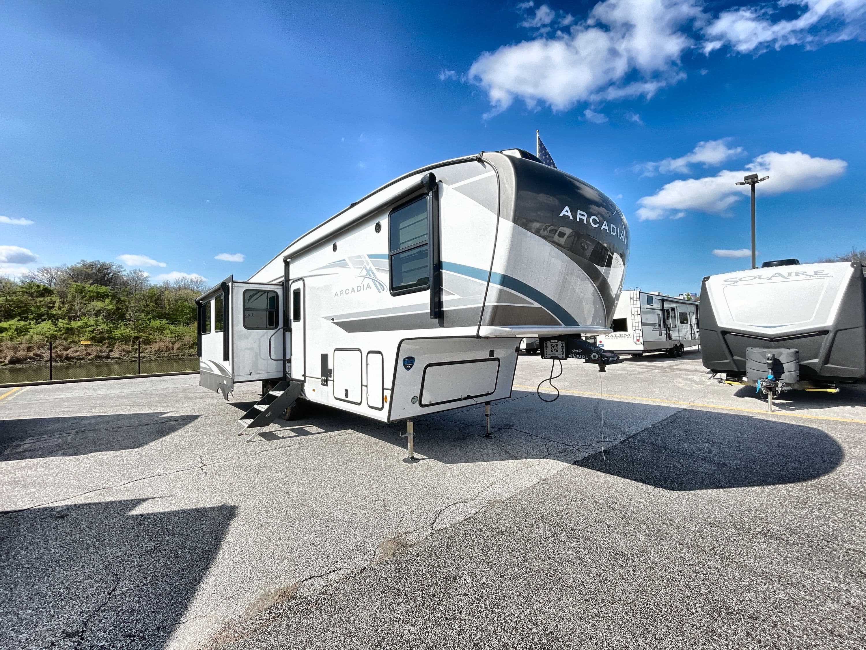 2024 Keystone Arcadia Super Lite 292Slrl