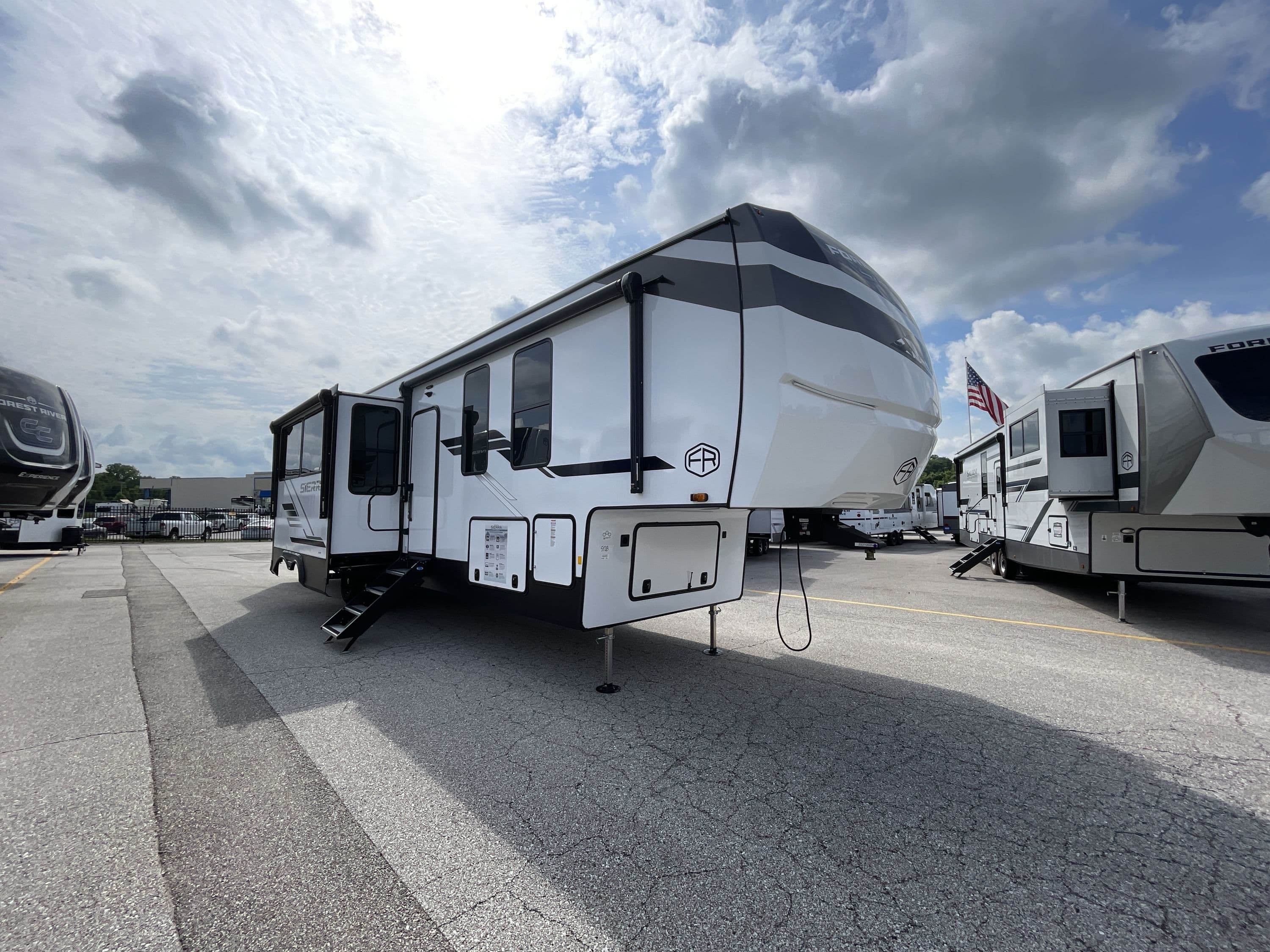 2026 Forest River Sierra 4002Fb