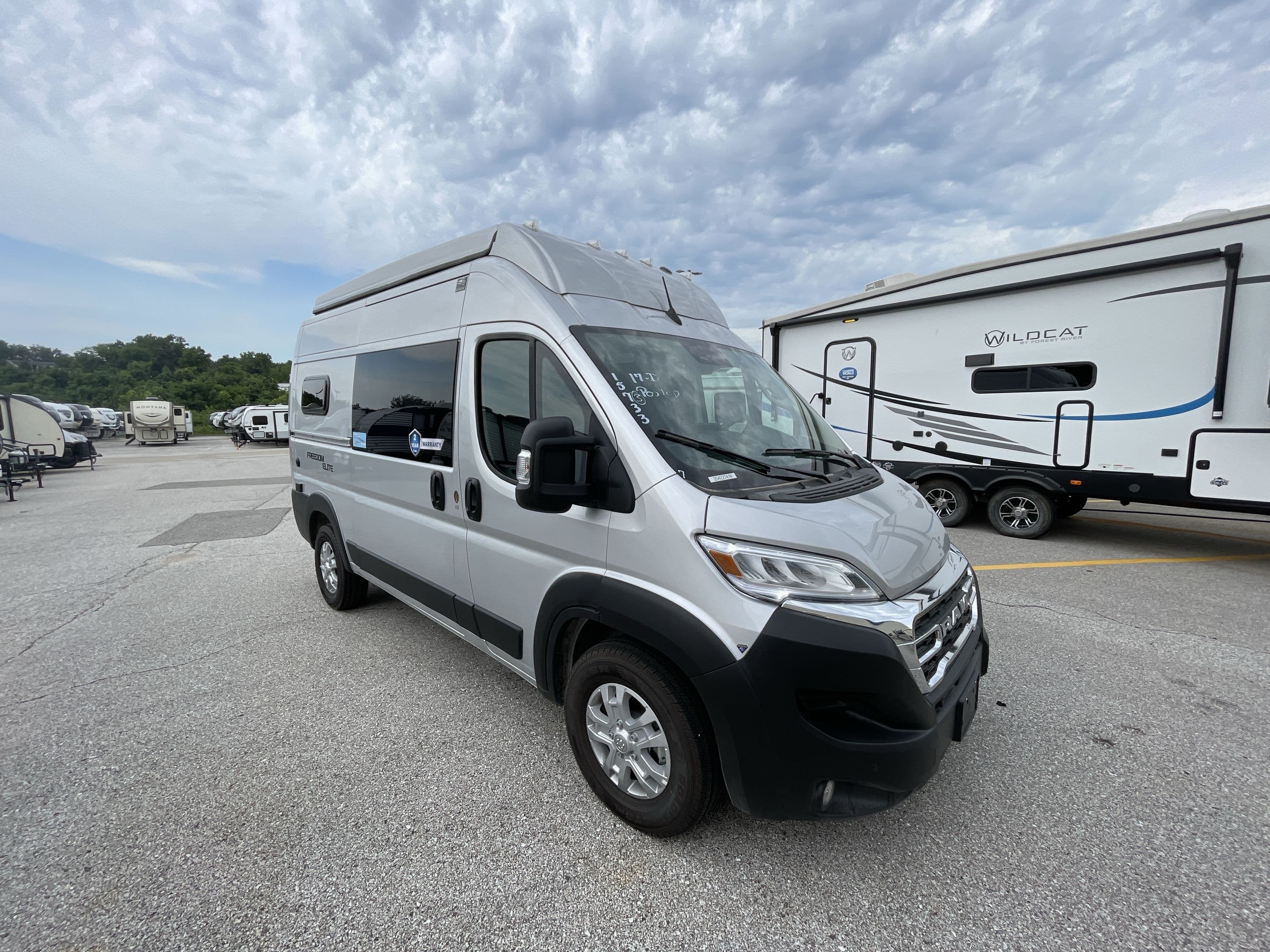 2026 Thor Freedom Elite 17D Pop-Top