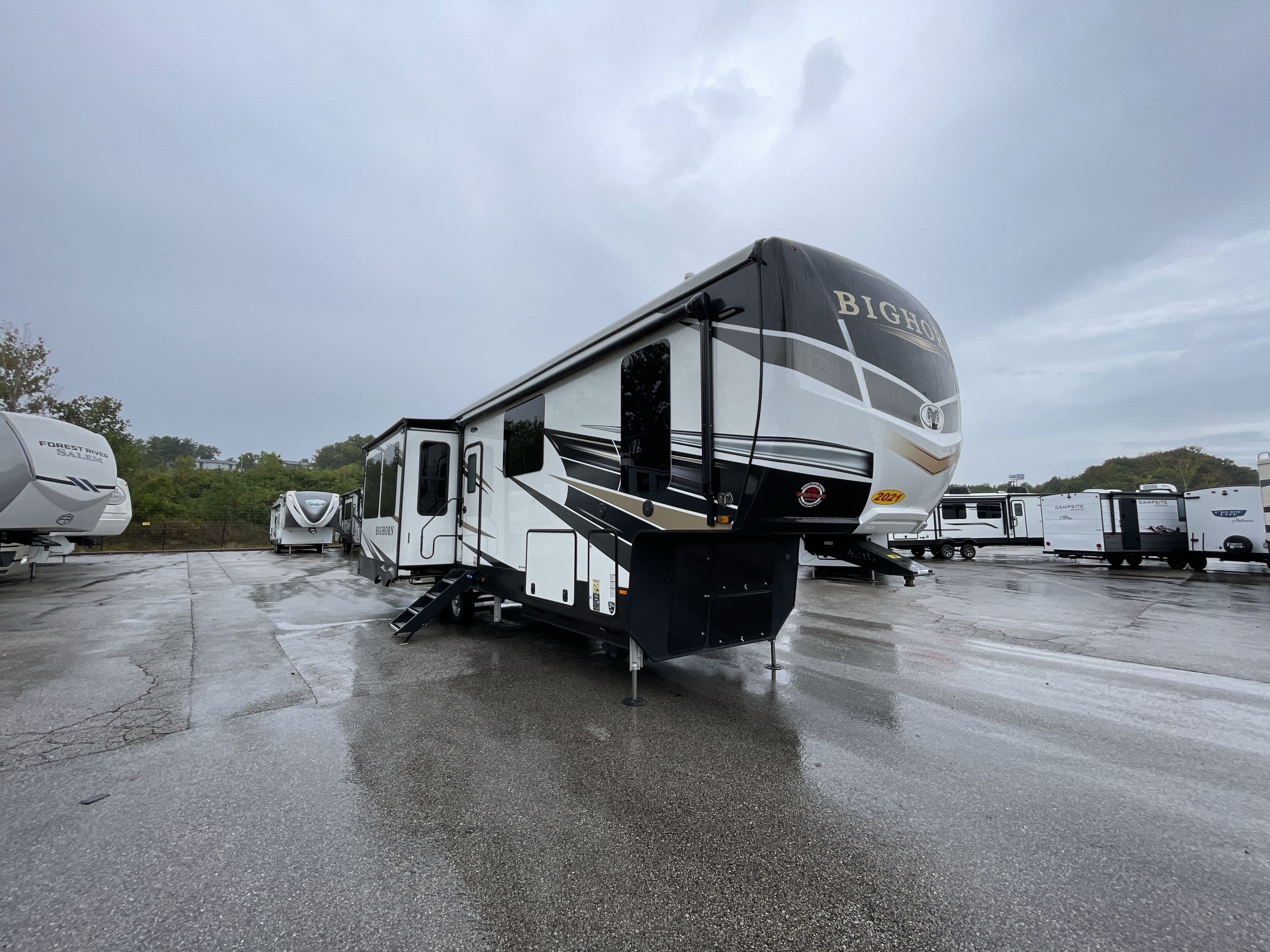 2021 Heartland Bighorn 3300Dl